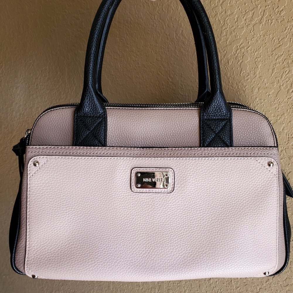 Nine West Organizer